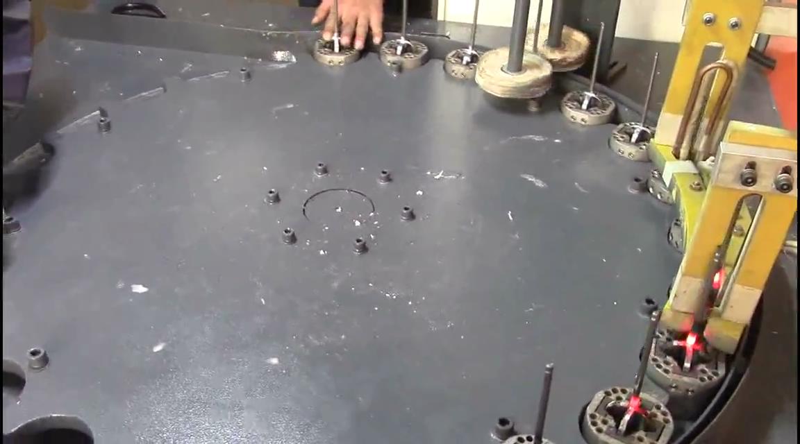 搅拌器自动钎焊机