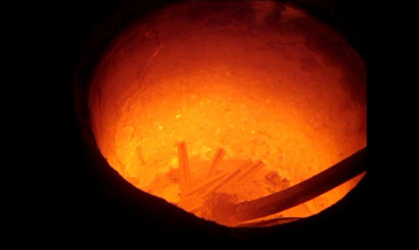热处理熔炼炉-PC钢材感应加热调质处理工艺