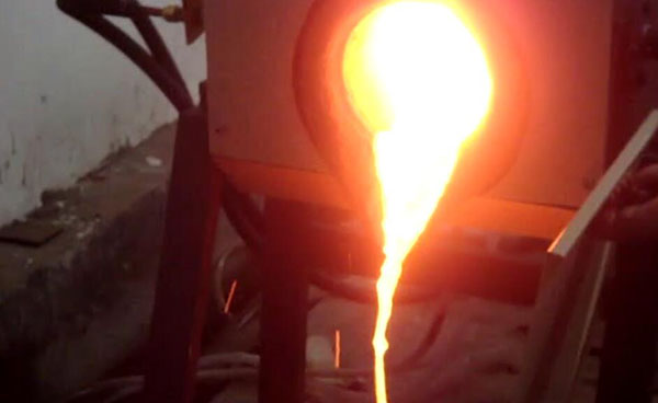  倾倒熔炼炉-PC钢材感应加热淬火冷却条件