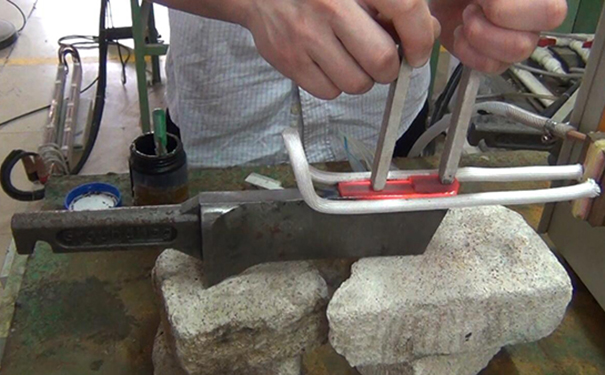  高频焊机焊管-钢轨SQ处理时奥氏体化温度的选择