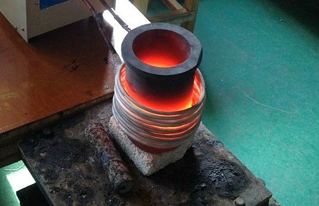 什么是金属熔炼炉小型金属熔炼炉有什么优势